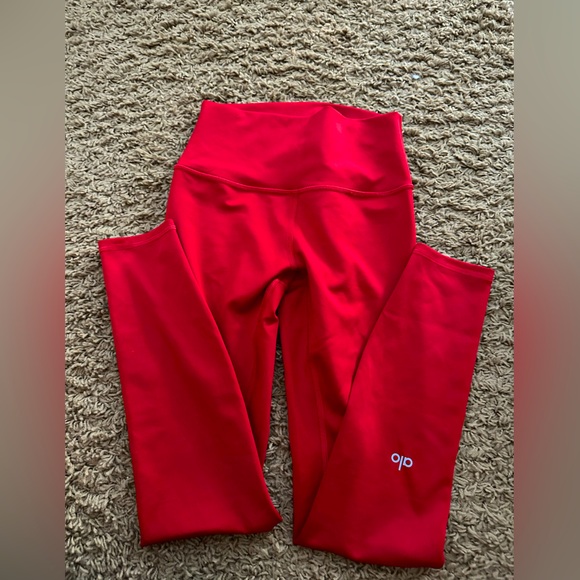 Alo Yoga Airlift Leggings red size small - Picture 2 of 2
